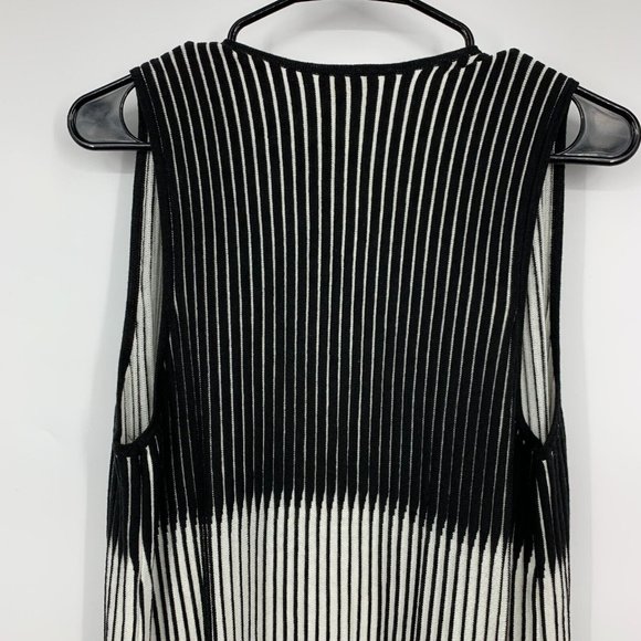 Chicos Vest Penney Black White Ribbed Open Front Sleeveless - Picture 9 of 10
